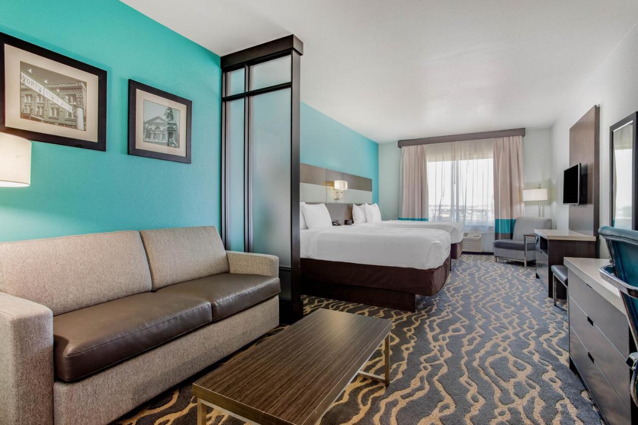La Quinta Inn & Suites By Wyndham Northlake Ft. Worth Elizabethtown Exterior foto