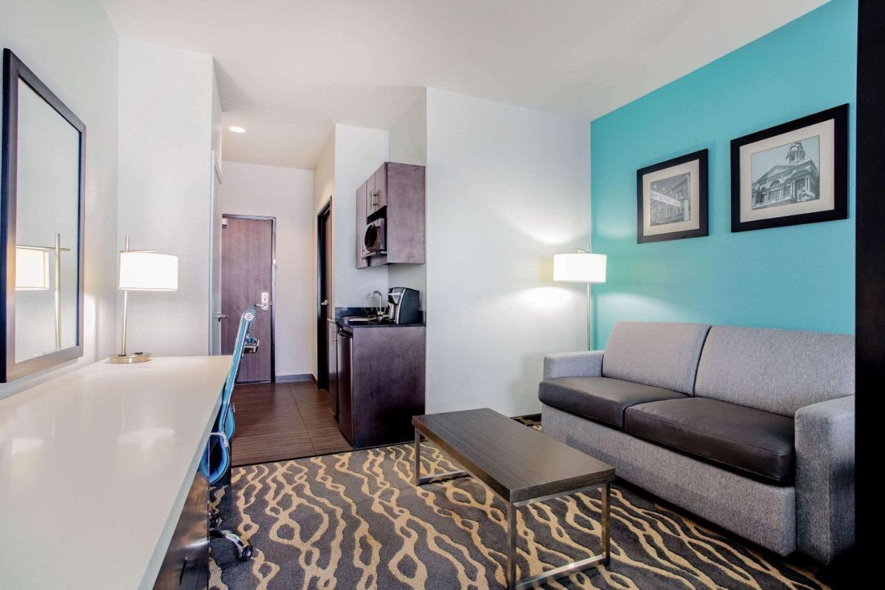 La Quinta Inn & Suites By Wyndham Northlake Ft. Worth Elizabethtown Exterior foto