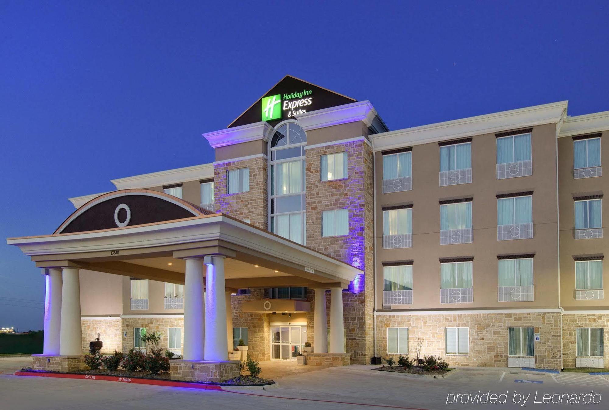 La Quinta Inn & Suites By Wyndham Northlake Ft. Worth Elizabethtown Exterior foto