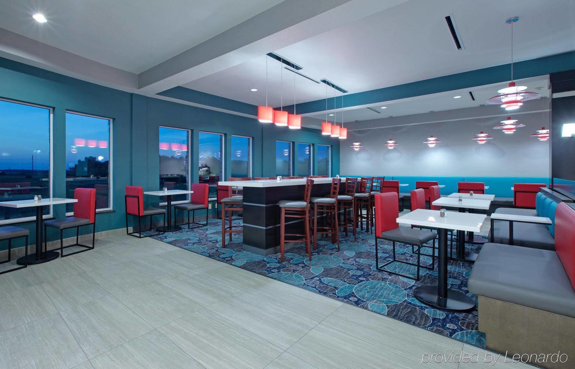 La Quinta Inn & Suites By Wyndham Northlake Ft. Worth Elizabethtown Exterior foto